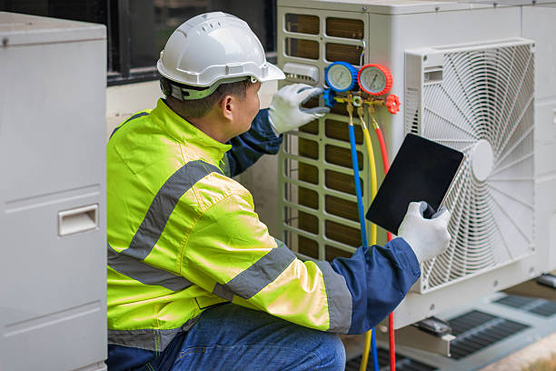 Professional Ductwork Repair technician working in Harveysburg, OH